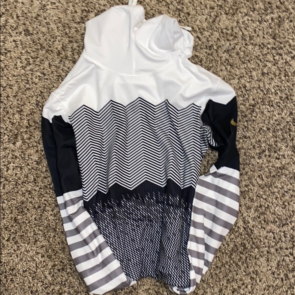 Nike tight fitted running pull over
